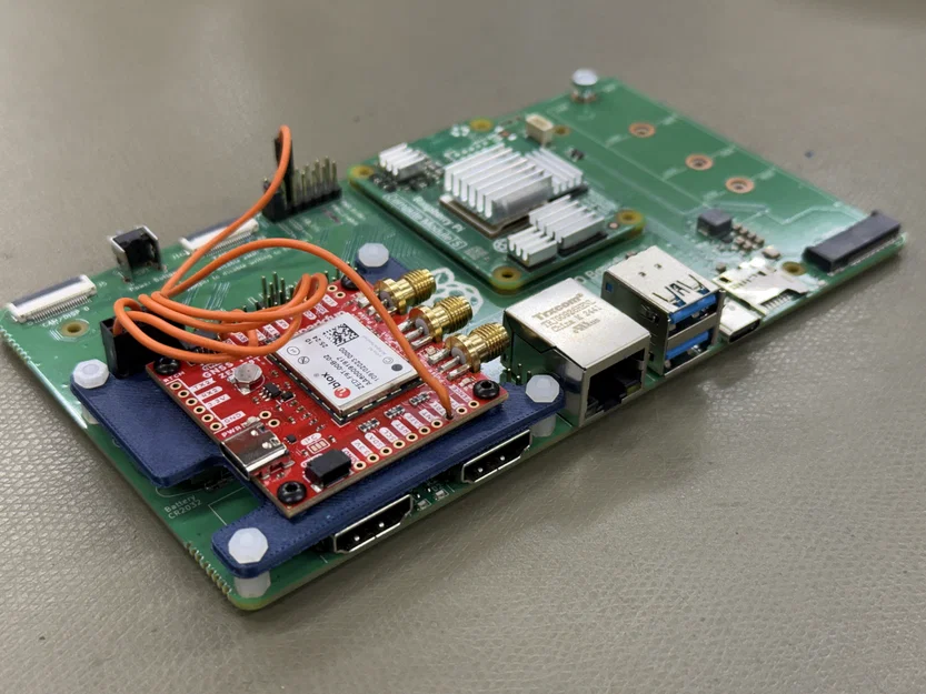 Miếng đệm Raspberry Pi HAT cho bo mạch GPS SparkFun - Image 1