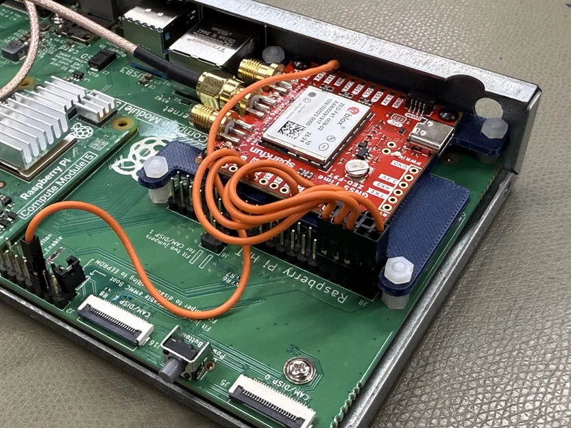 Miếng đệm Raspberry Pi HAT cho bo mạch GPS SparkFun - Image 4