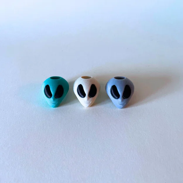 Hạt xỏ dây áo Hoodie hình đầu Alien - Image 1