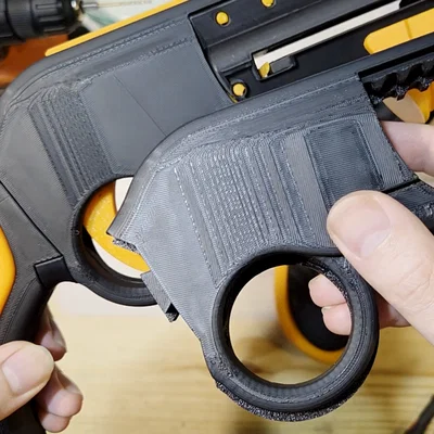 Phụ kiện Attachment cải tiến cho MXL giúp nạp đạn mượt mà hơn