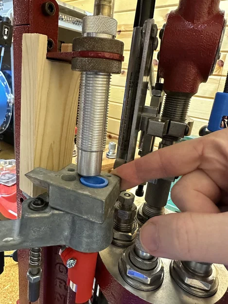 Bộ chuyển đổi (Adapter) chống kẹt vỏ đạn cho Hornady Lock and Load Ammo Plant - Image 1