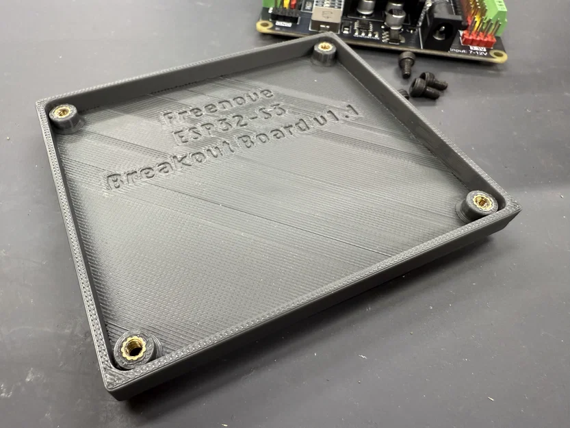 Đế bảo vệ cho Freenove ESP32-S3 Breakout Board - Image 3