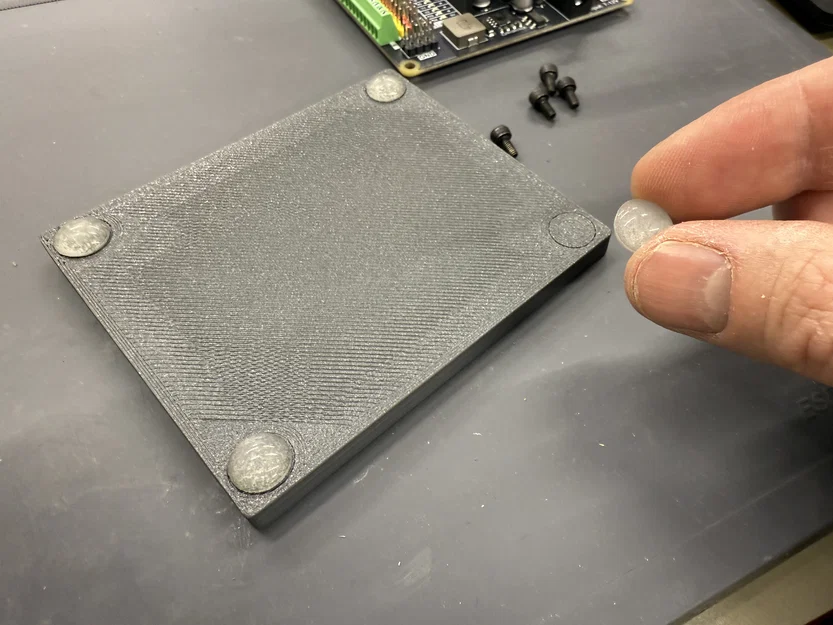 Đế bảo vệ cho Freenove ESP32-S3 Breakout Board - Image 4