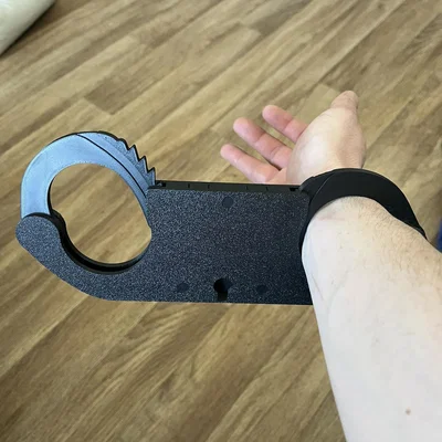 Còng tay, còng số 8, xích sắt