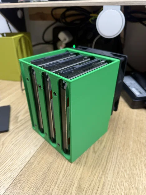 Giá đỡ 3 ổ cứng (HDD) kèm khung lắp quạt 120mm - Image 1