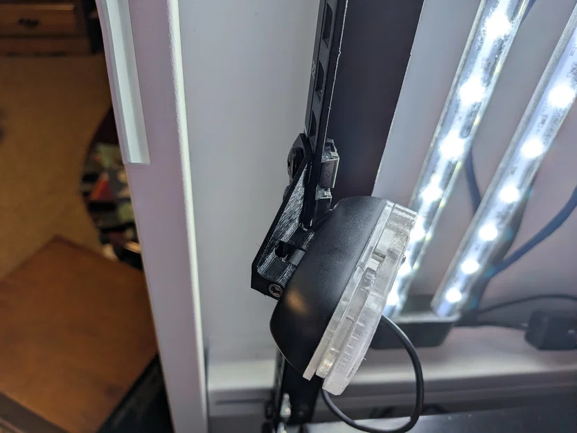 Giá treo webcam Logitech C270 cho tủ rack máy chủ (server rack) - Image 2