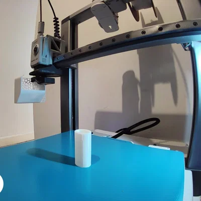 Mô hình vui nhộn: Adapter kết nối HDMI với bánh Cadbury Eclair