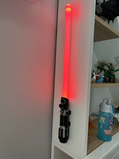 Mô hình tay cầm kiếm ánh sáng Darth Vader (Star Wars Lightsaber) - Image 3