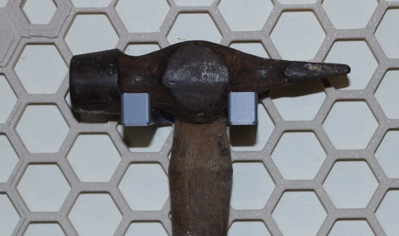 Móc treo búa lớn cho bảng treo dụng cụ HSW (HSW-big-hammer-hook) - Image 1