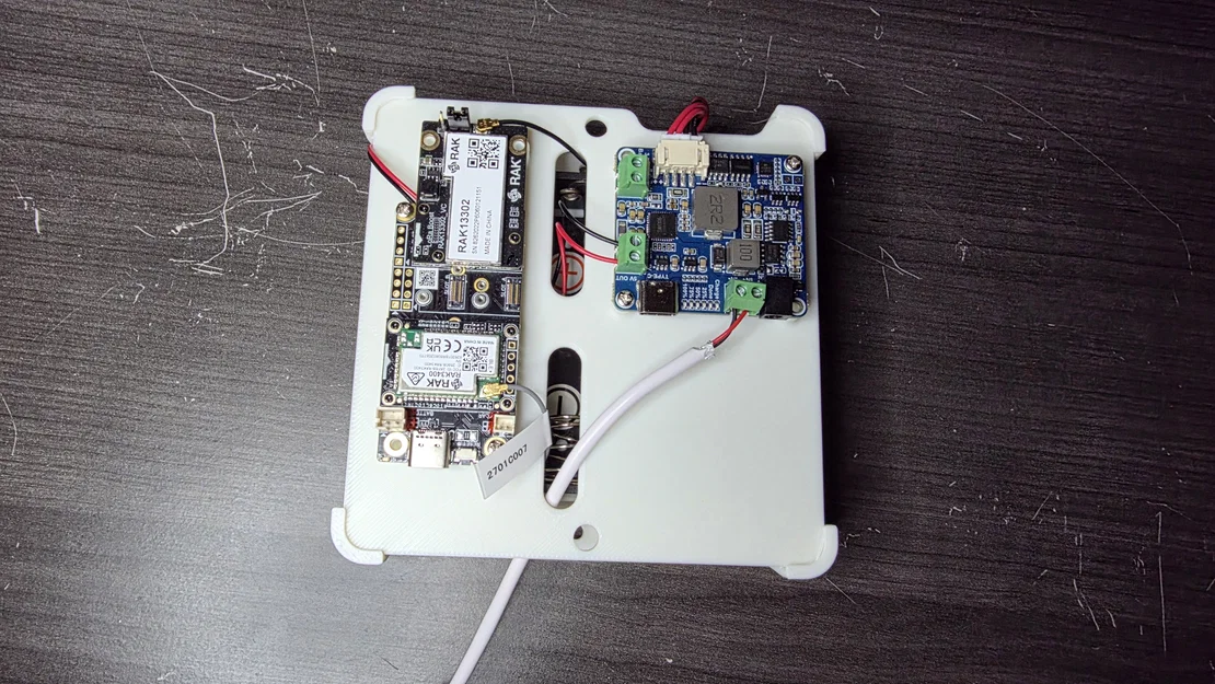 Insert Hộp Kỹ Thuật Năng Lượng Mặt Trời cho WaveShare - WisMesh 1W - Meshtastic - Image 7