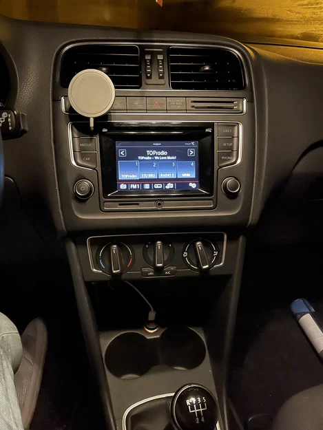 Nút bấm trống thay thế cho VW Polo 6R/C / Ý tưởng gắn giá đỡ Magsafe - Image 1