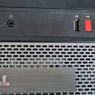 Nút chặn cổng USB-A / Nắp đậy chống bụi