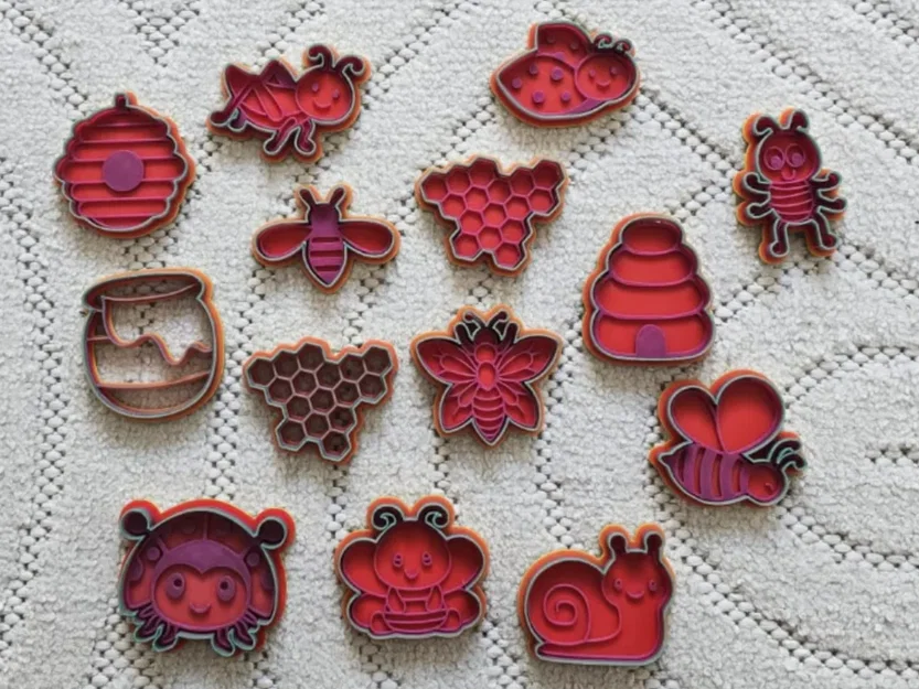 Bộ Khuôn Cắt Bánh & Đóng Dấu Hình Côn Trùng, Ong Mật Cho Bé - Image 1