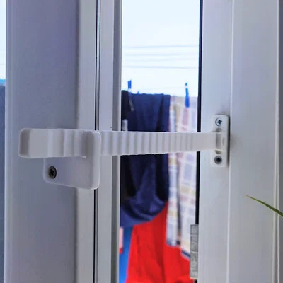Thanh chặn cửa sổ và cửa đi thông minh (Open Window Holder)