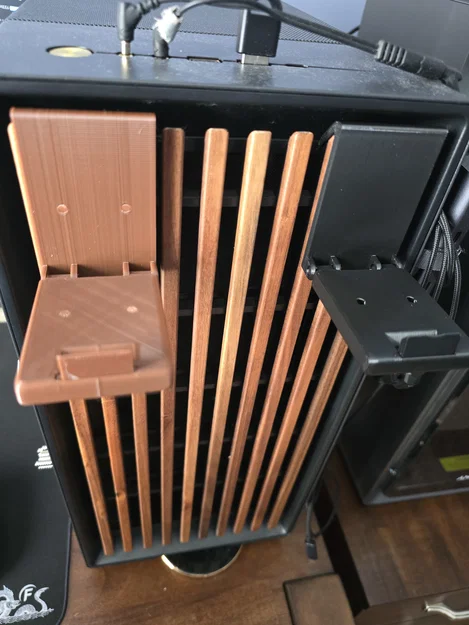 Giá treo tai nghe và tay cầm gập gọn cho Fractal North - Image 2