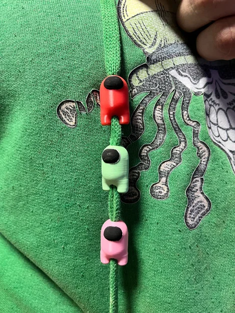 Phụ kiện trang trí dây áo hoodie hình Among Us bằng in 3D - Image 1