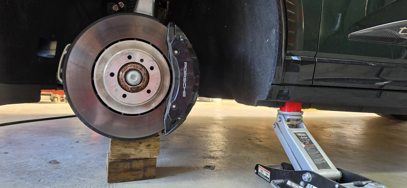 Miếng Kích Xe (Jacking Point Puck) cho Porsche Macan EV 2025 - Image 4