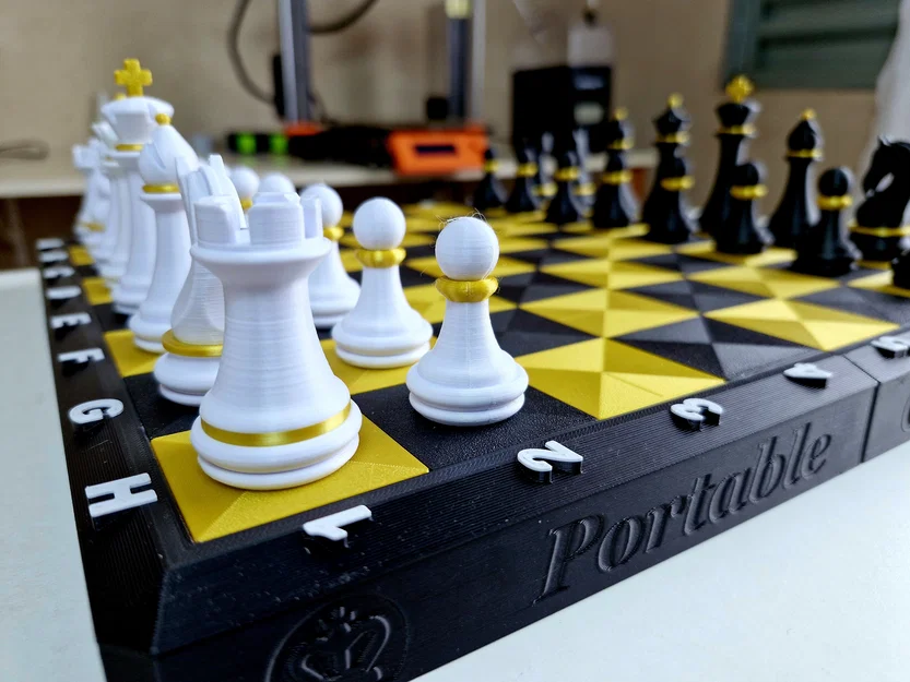 Bàn cờ vua gấp gọn di động - Image 1