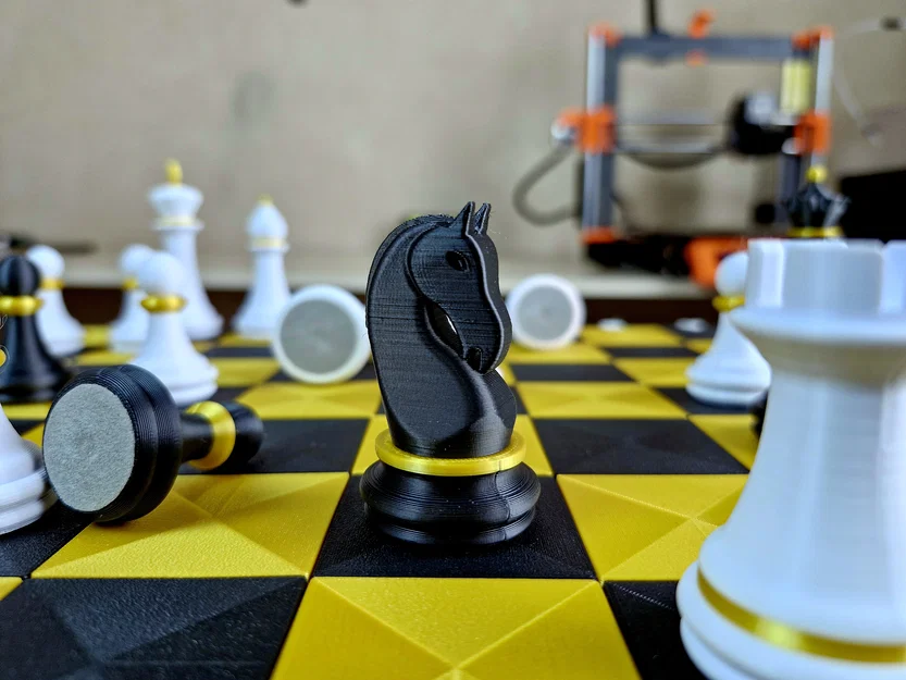 Bàn cờ vua gấp gọn di động - Image 11