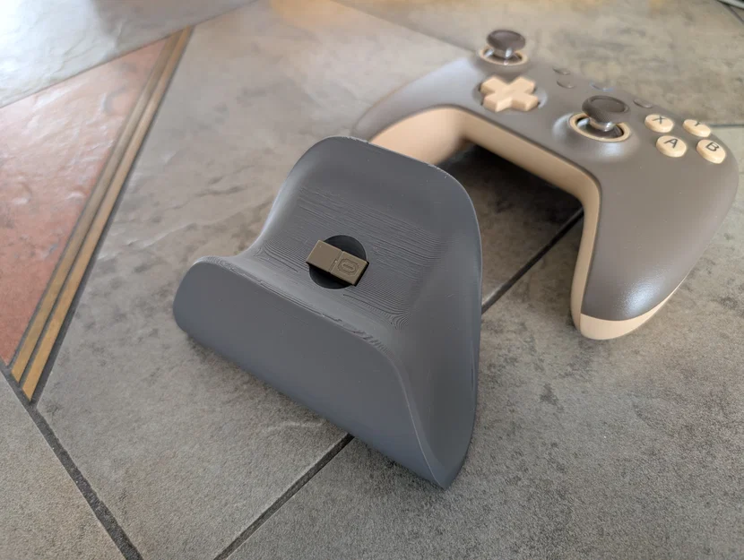 Đế dựng tay cầm 8bitdo Ultimate C kèm khe cắm USB dongle - Image 2