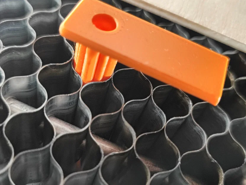 Chốt giữ bàn honeycomb đa năng (Xtool S1 hoặc các loại bàn honeycomb tiêu chuẩn) - Image 4