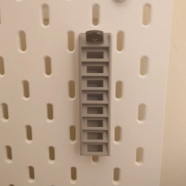 Giá treo USB cho bảng IKEA Skadis - Giải pháp tối ưu bàn làm việc - Image 1