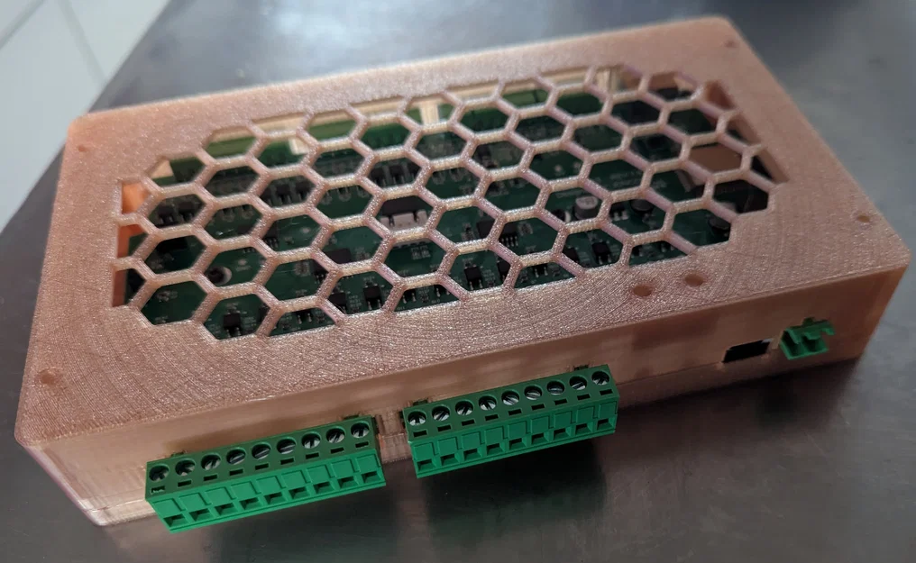 Vỏ hộp bảo vệ Kincony K868 A16 ESP32 cho tủ điện - Image 1