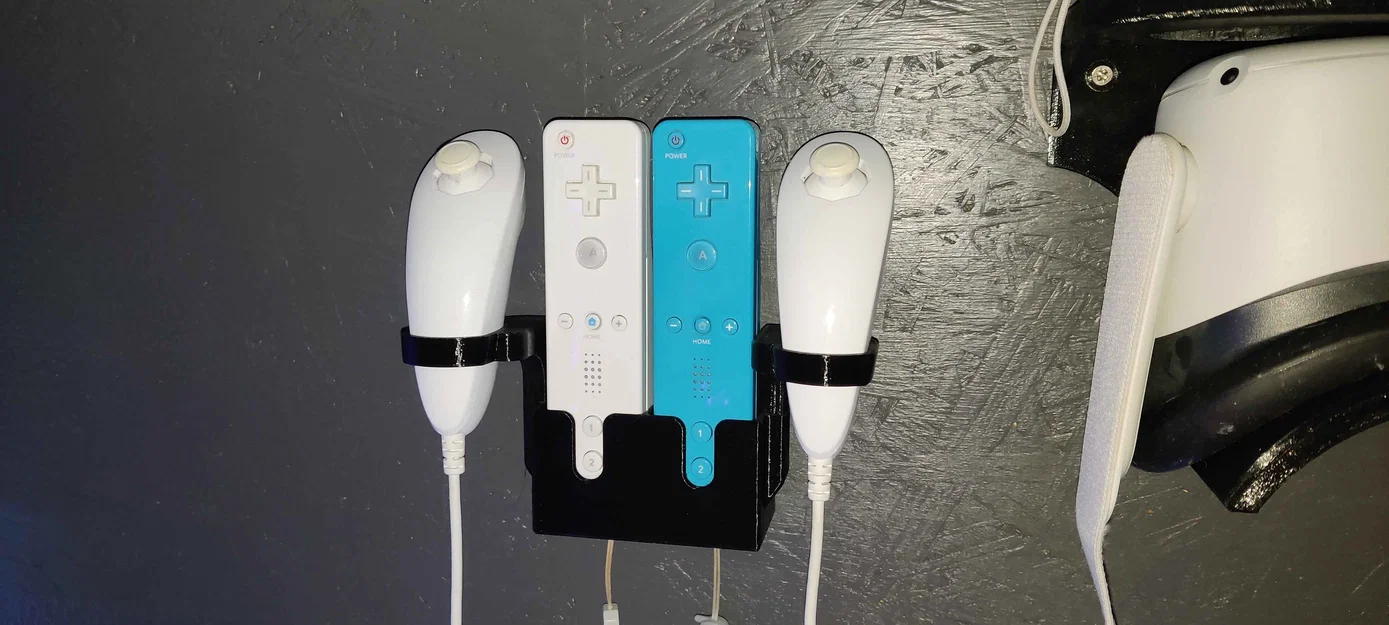 Giá treo tường 3D cho Wii Remote và Nunchuk gọn gàng - Image 1