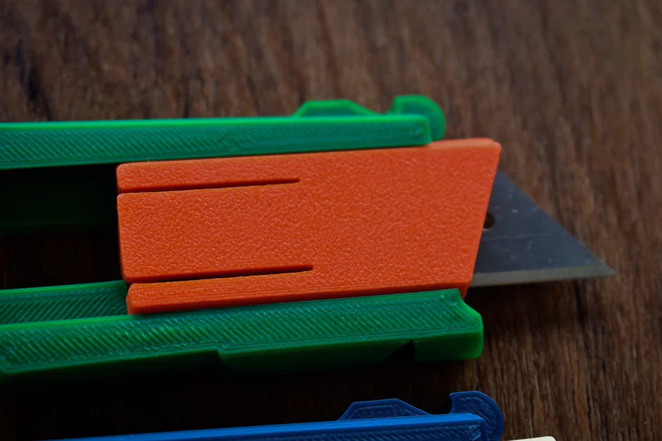 Dao đa năng EDC in 3D: Tích hợp còi và khui bia tiện lợi - Image 5