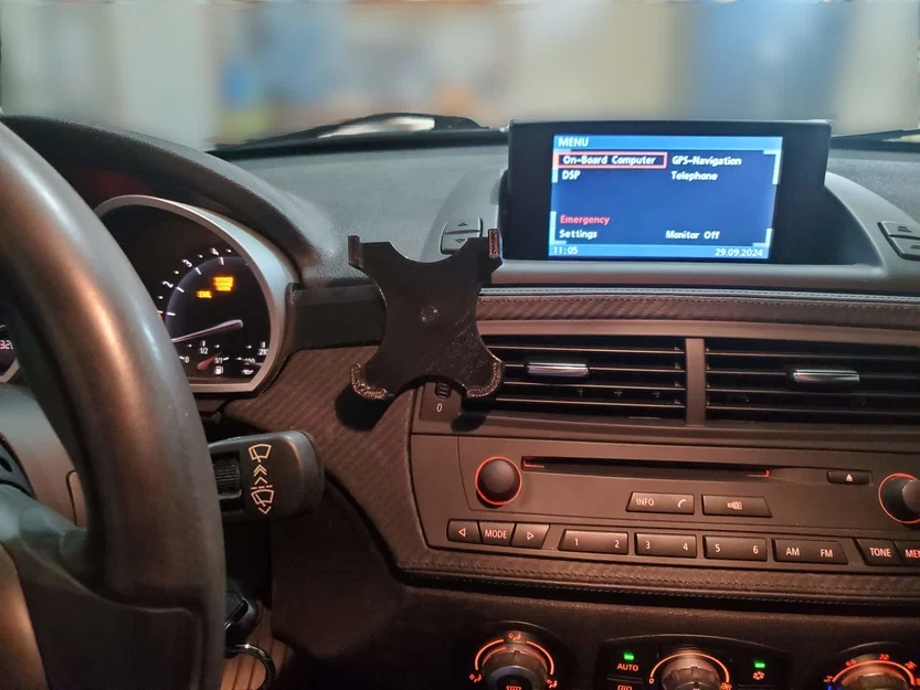 Giá đỡ Samsung Galaxy Z Flip 5/6 cho xe BMW Z4 (E85/E86) - Image 3