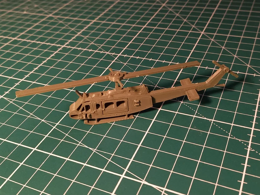 Mô hình Kit Card Bell UH-1 Iroquois "Huey" - Image 1