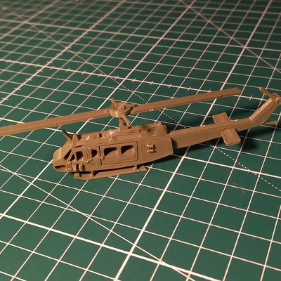 Mô hình Kit Card Bell UH-1 Iroquois "Huey"