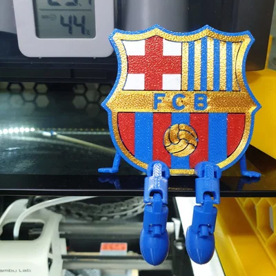 Mô hình khiên FC Barcelona có chân linh hoạt (flexi legs) in 3D