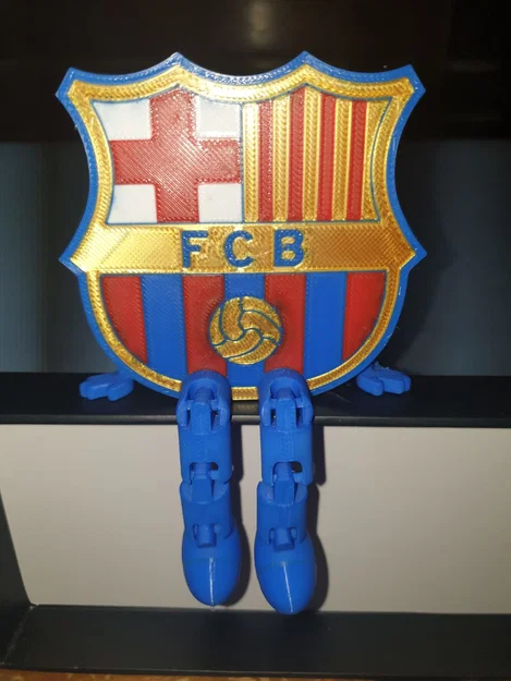 Mô hình khiên FC Barcelona có chân linh hoạt (flexi legs) in 3D - Image 2