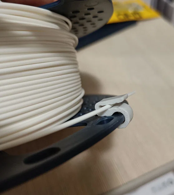 Bộ kẹp và giá đỡ filament 3D in - Giải pháp quản lý dây nhựa gọn gàng - Image 1