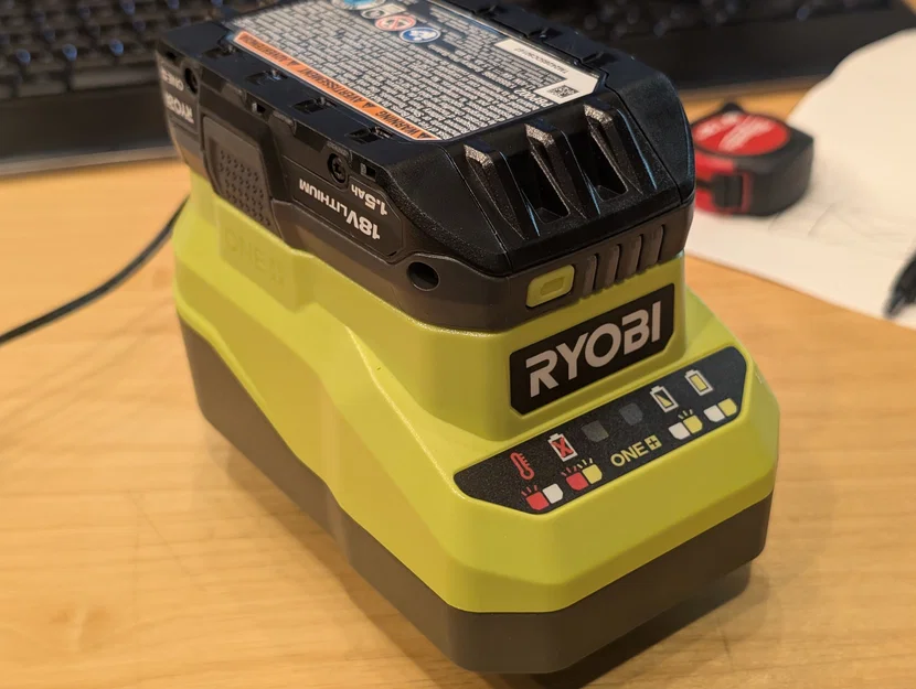 Giá treo bảng pegboard cho bộ sạc pin Ryobi (2024, Model PCG002) - Image 7