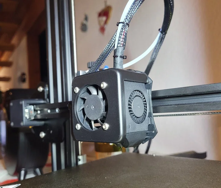 Nắp che Hotend cho Creality Ender 3 v2 (phiên bản cải tiến bắt ốc trực tiếp) - Image 1
