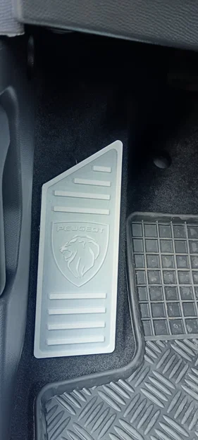 Tấm lót chỗ để chân in 3D cho xe Peugeot 2008 II (Footrest) - Image 2