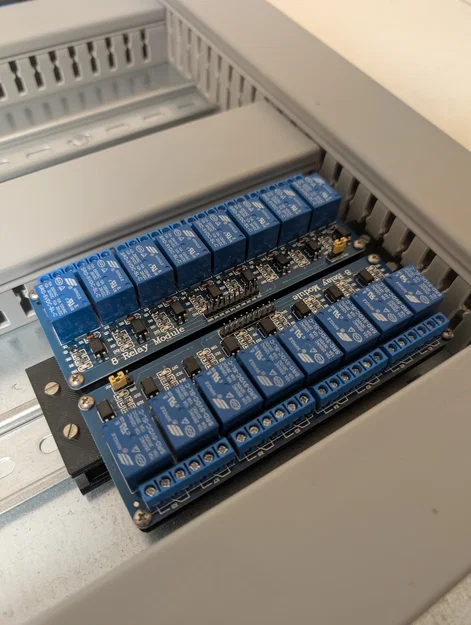 Giá đỡ module Relay 8 kênh gắn thanh DIN Rail cho tủ điện - Image 1