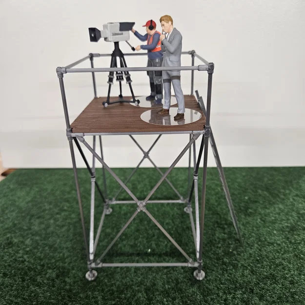 Tháp Báo Chí/Camera Carrera tỉ lệ 1:32 - Image 1