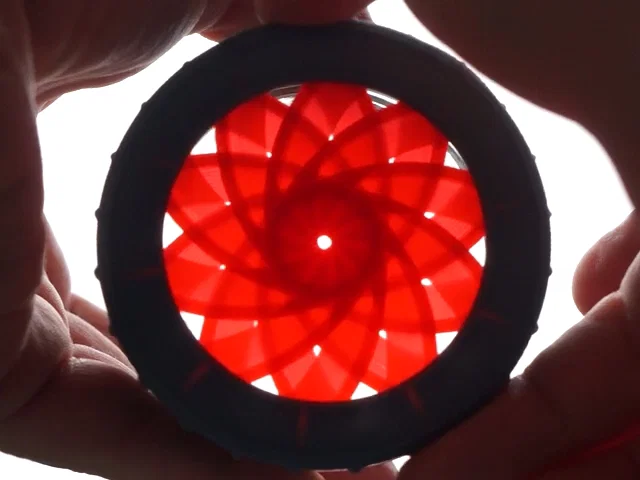 Nắp đậy Iris Lid 3D: Phụ kiện điều chỉnh khẩu độ thông minh - Image 1