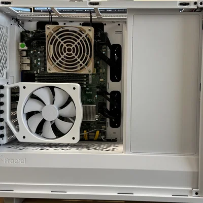 Giá đỡ quạt 140mm gắn khe PCIe - Giải pháp tản nhiệt hiệu quả cho PC