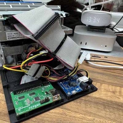 Vỏ hộp gắn ngoài cho 3 ổ đĩa Greaseweazle (kích thước 5.25 inch)