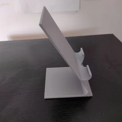 Giá đỡ điện thoại 3D để bàn - Thiết kế đơn giản, chắc chắn