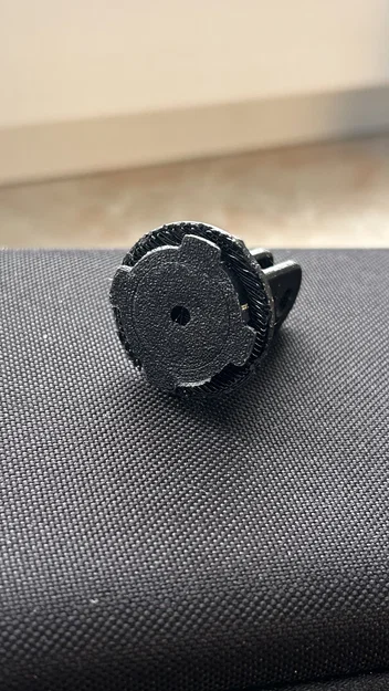 Ngàm chuyển đổi GoPro chuẩn X-Lock cho mũ bảo hiểm - Image 2