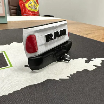 Mô hình móc treo chìa khóa đuôi xe RAM in 3D cực chất