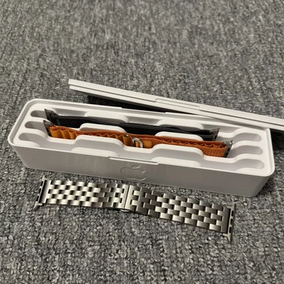 Hộp đựng dây đeo Apple Watch (cho 3 hoặc 5 dây)