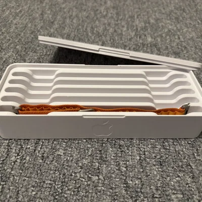 Hộp đựng dây đeo Apple Watch (cho 3 hoặc 5 dây)