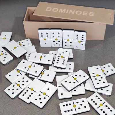 Bộ cờ Domino kinh điển