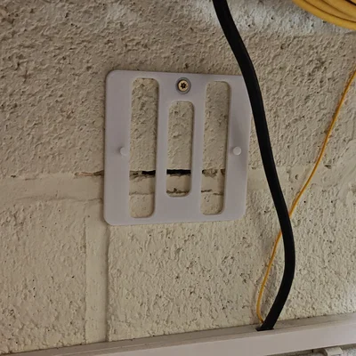 Ngàm treo tường cho Modem Nokia XS-010X-Q (Wall Mount)
